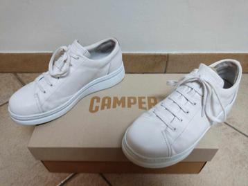 Witte sneakers merk Camper, maat 39, zo goed als nieuw