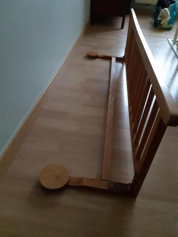 Bedrand ter beveiliging, Ophalen, Zo goed als nieuw, Matras