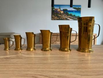 Set van 6 Antieke Koperen Maatbekers  beschikbaar voor biedingen