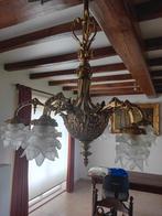 Antieke kroonluchter, Enlèvement