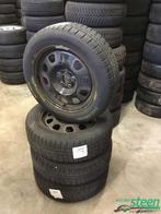 215-60-17 100V Dodge Caliber Winterbandenset Nokian WR G2 5, Auto-onderdelen, Banden en Velgen, Banden en Velgen, 17 inch, Gebruikt