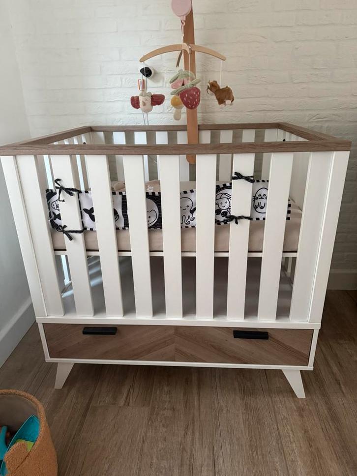 Babypark met schuif en mobiel, Kinderen en Baby's, Babyparken, Zo goed als nieuw, Ophalen