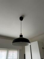 Lampe suspendue Ikea, noire, blanche et un peu dorée, Maison & Meubles, Comme neuf, Enlèvement