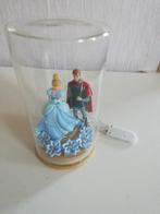 Globe sur socle en verre avec leed's cendrillon et son princ, Verzamelen, Disney, Nieuw, Ophalen of Verzenden, Assepoester of Belle