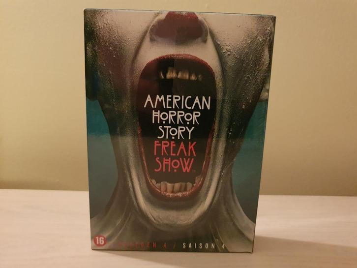 Nouveau coffret American Horror Story Freak Show - Saison 4, Cd's en Dvd's, Dvd's | Tv en Series, Nieuw in verpakking, Horror