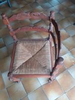 Antieke stoel. Bruin. Speciale vorm., Antiek en Kunst, Ophalen