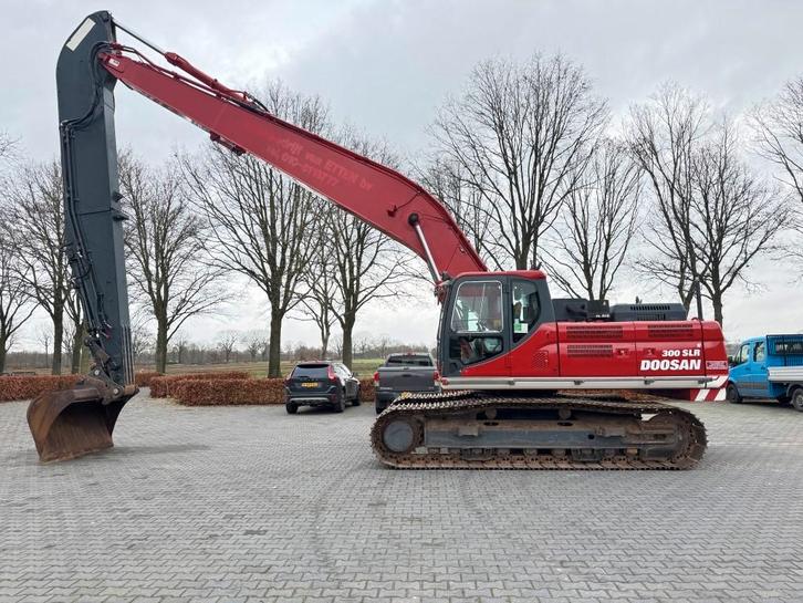 Doosan DX300-3 15 Meter Boom Long reach, Articles professionnels, Machines & Construction | Grues & Excavatrices, Excavatrice