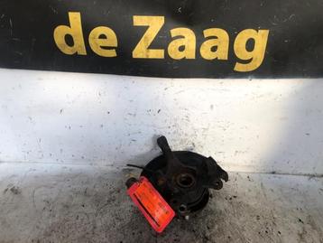 Fusee rechts-voor van een Mitsubishi Colt beschikbaar voor biedingen