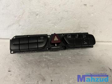 MERCEDES C-KLASSE W203 Alarmlicht schakelaar 2038216258 beschikbaar voor biedingen