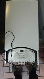 Condensatieketel ariston 28kw/24kw. werkt perfect., Ophalen, Gebruikt, Aardgas