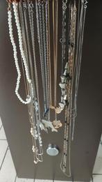 Lot de 15 colliers - La vente est possible en lot plus petit, Enlèvement, Utilisé, Autres couleurs, Autres matériaux