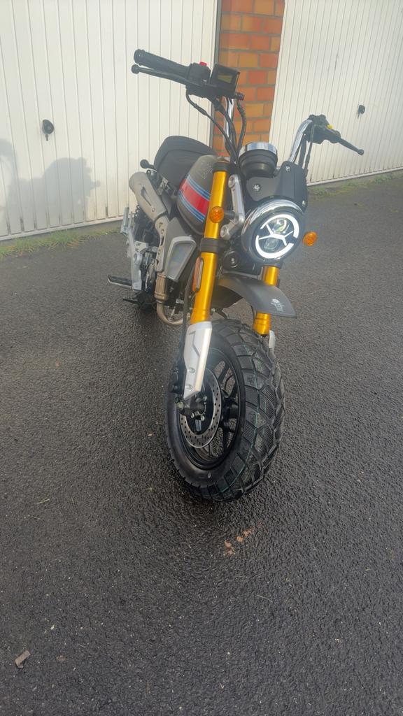 bluroc x bongo 50, Fietsen en Brommers, Brommers | Honda, Nieuw, Overige modellen, Klasse A (25 km/u), Ophalen