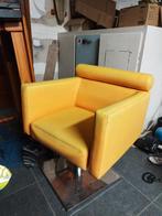 Zeteltje, oude kappersstoel, Enlèvement