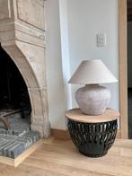 Table d'appoint industrielle ronde avec plateau enboismassif, Maison & Meubles, Tables | Tables d'appoint, 55 à 75 cm, Rond, Comme neuf