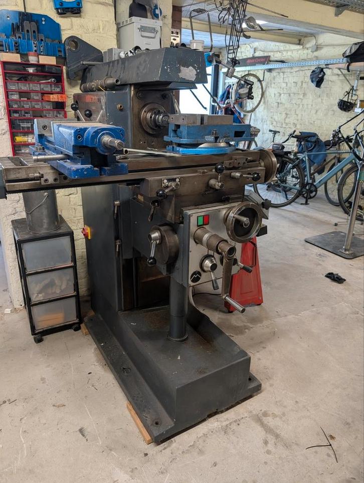 viking freesmachine met toebehoren, Zakelijke goederen, Machines en Bouw | Metaalbewerking, Ophalen