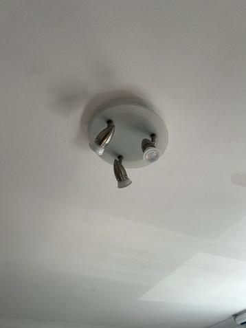 Plafondlamp gratis! beschikbaar voor biedingen
