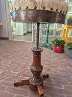 Antiek piano stoeltje, Ophalen