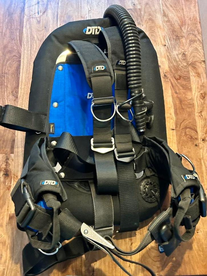 DTD single tank wing, Watersport en Boten, Duiken, Zo goed als nieuw, Trimvest of Wing, Ophalen of Verzenden