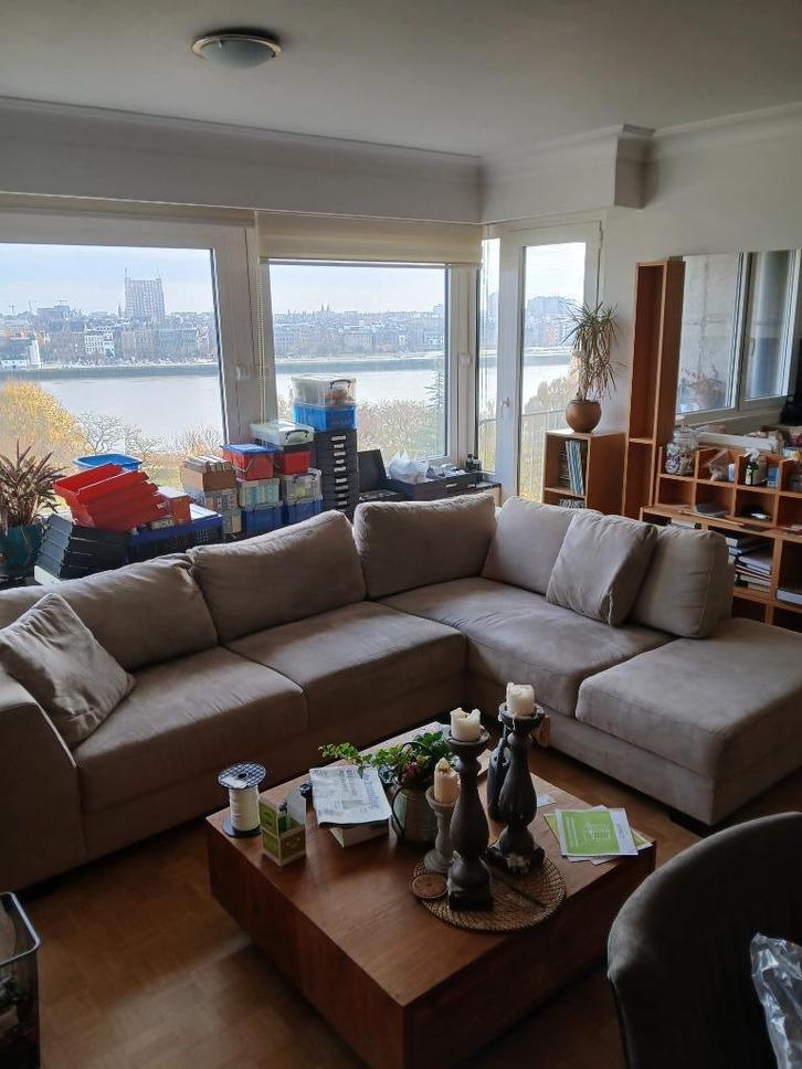 GRATIS  Hoeksalon, Huis en Inrichting, Zetels | Complete zithoeken, Gebruikt, Stof, Ophalen