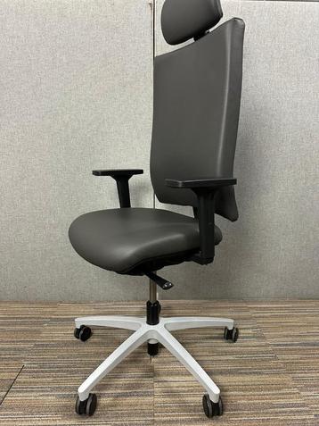 DAUPHIN : Just Magic Bureaustoel - Grijs Leder / Gepol beschikbaar voor biedingen