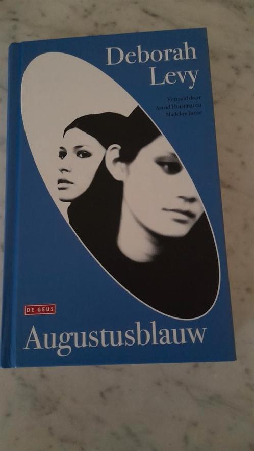 Deborah Levy - Augustusblauw, Boeken, Literatuur, Zo goed als nieuw, Ophalen of Verzenden