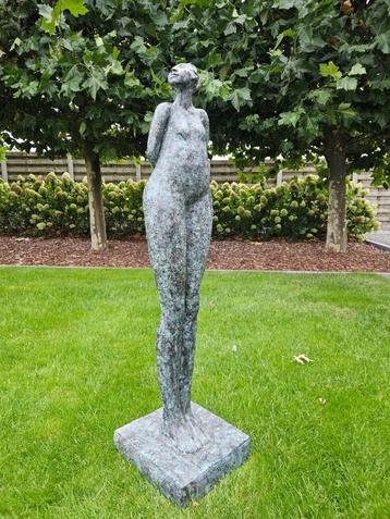 BRONZEN PRACHTIG ABSTRACTE DAME ECHT PRACHTIG KUNSTBEELD!!! beschikbaar voor biedingen