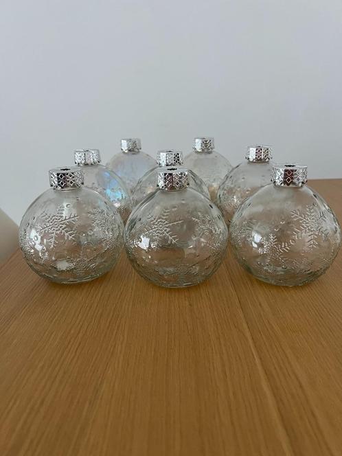 Set van 8 glazen kerstballen met sneeuwvlokmotief, Diversen, Kerst, Nieuw, Ophalen