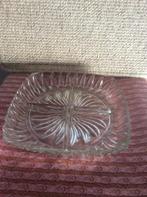 Bol en verre divisé en 4, Enlèvement