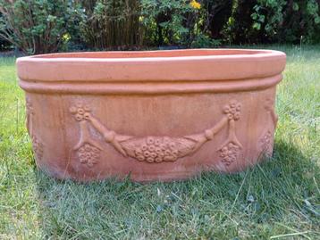 Bloembak terracotta ovaal beschikbaar voor biedingen