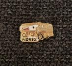 PIN - WOREX - FIOUL - PETROL - BENZINE - TRUCK - CAMION, Verzenden, Gebruikt, Overige onderwerpen, Speldje of Pin