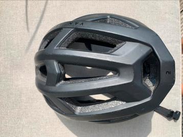 Fietshelm maat L beschikbaar voor biedingen