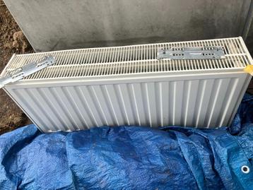 lot van radiatoren beschikbaar voor biedingen