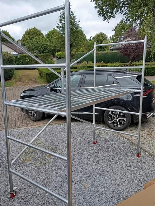 Nieuwe gegalvaniseerde stalen vouwsteiger, Doe-het-zelf en Bouw, Steigers, Nieuw, Ophalen