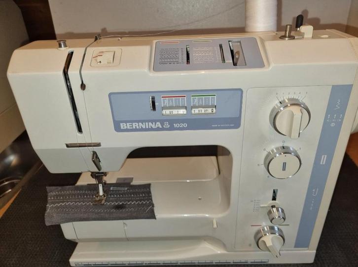 Bernina 1020, Hobby & Loisirs créatifs, Machines à coudre & Accessoires, Bernina, Enlèvement