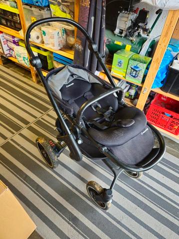 Maxi cosi beschikbaar voor biedingen