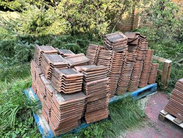 Pottelberg stormpannen - prijs o.t.k. beschikbaar voor biedingen