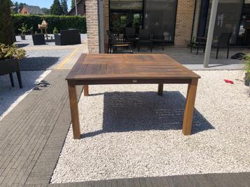 Tuintafel teak 150 x 150