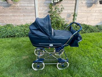 Kinderwagen van het merk Martinelli 