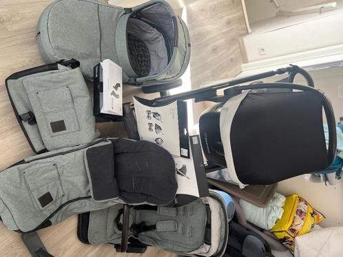 Mutsy igo buggy met alle accessories, Kinderen en Baby's, Buggy's, Zo goed als nieuw, Overige merken, Regenhoes, Verstelbare rugleuning