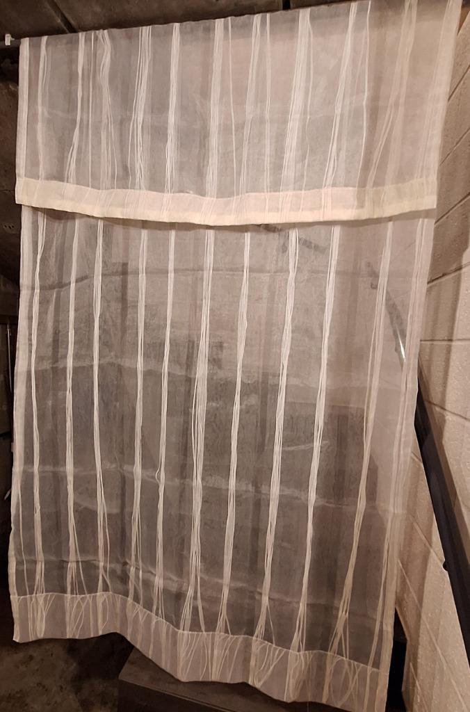 Inbetween gordijnen-4 stuks-hoogwaardig-afgewerkt, Hobby en Vrije tijd, Stoffen en Lappen, Zo goed als nieuw, Satijn of Zijde