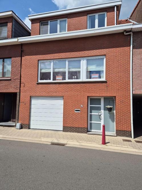 Ruime bel-etagewoning met tuin en garage, Immo, Huizen en Appartementen te koop, Provincie Antwerpen, 200 tot 500 m², Tussenwoning