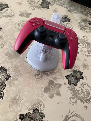 PS5 DualSense Controller Cosmic Red + Oplaadstation beschikbaar voor biedingen