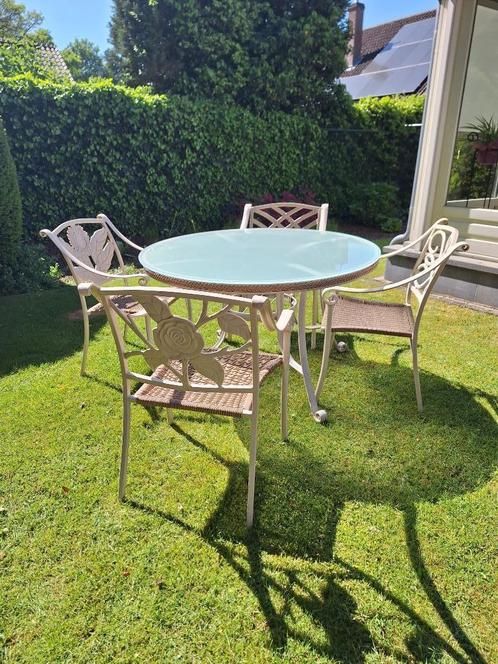 Tuintafel met stoelen, Tuin en Terras, Tuinsets en Loungesets, Gebruikt, Tuinset, Overige materialen, 4 zitplaatsen, Eettafel