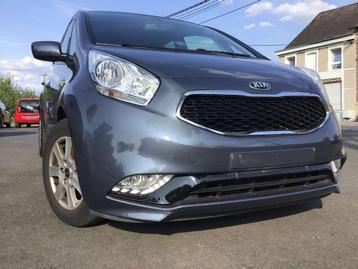Kia Venga 1.4i Lounge garantie 2 ans gps camera etat neuf beschikbaar voor biedingen
