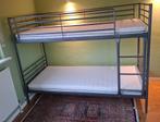 Stevig metalen stapelbed inclusief matrassen., Huis en Inrichting, Slaapkamer | Stapelbedden en Hoogslapers, Ophalen, 90 cm, 210 cm