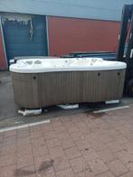 Grote jacuzzi. Gratis geleverd geplaatst, Ophalen of Verzenden