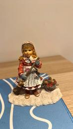 The new broom christine haworth, Collections, Statues & Figurines, Enlèvement, Comme neuf