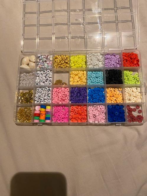 Kralen set, Hobby en Vrije tijd, Kralen en Sieraden maken, Zo goed als nieuw, Ophalen