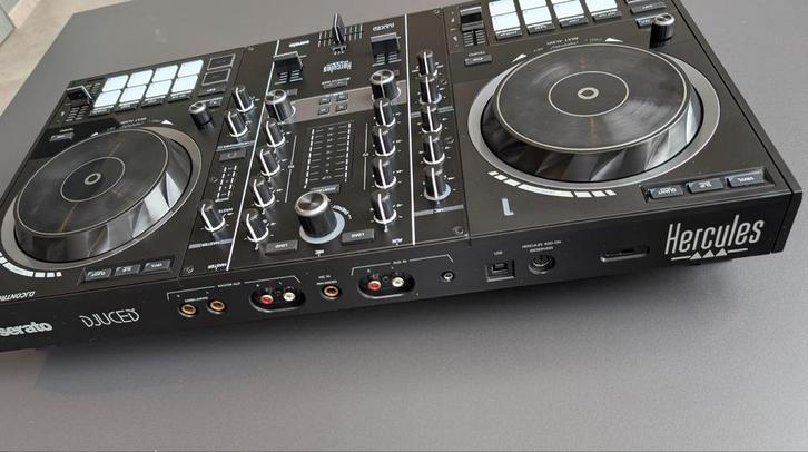 Hercules Inpulse 500 + headphones, Musique & Instruments, DJ sets & Platines, Utilisé, Platine, Autres marques, Enlèvement ou Envoi