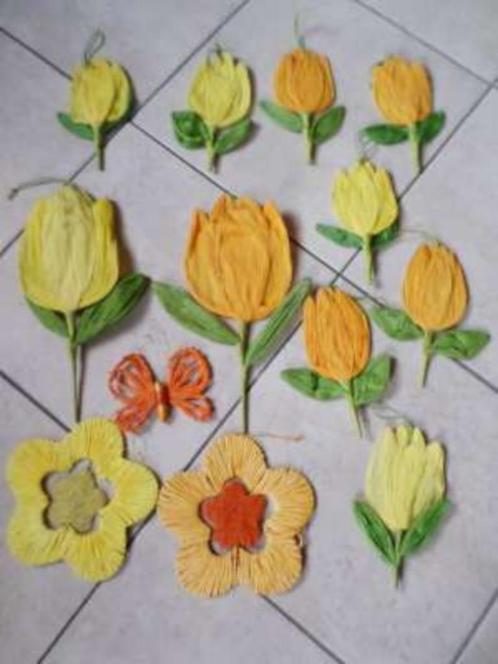 decoratie bloemen in papier, Huis en Inrichting, Woonaccessoires | Droogbloemen, Zo goed als nieuw, Ophalen of Verzenden